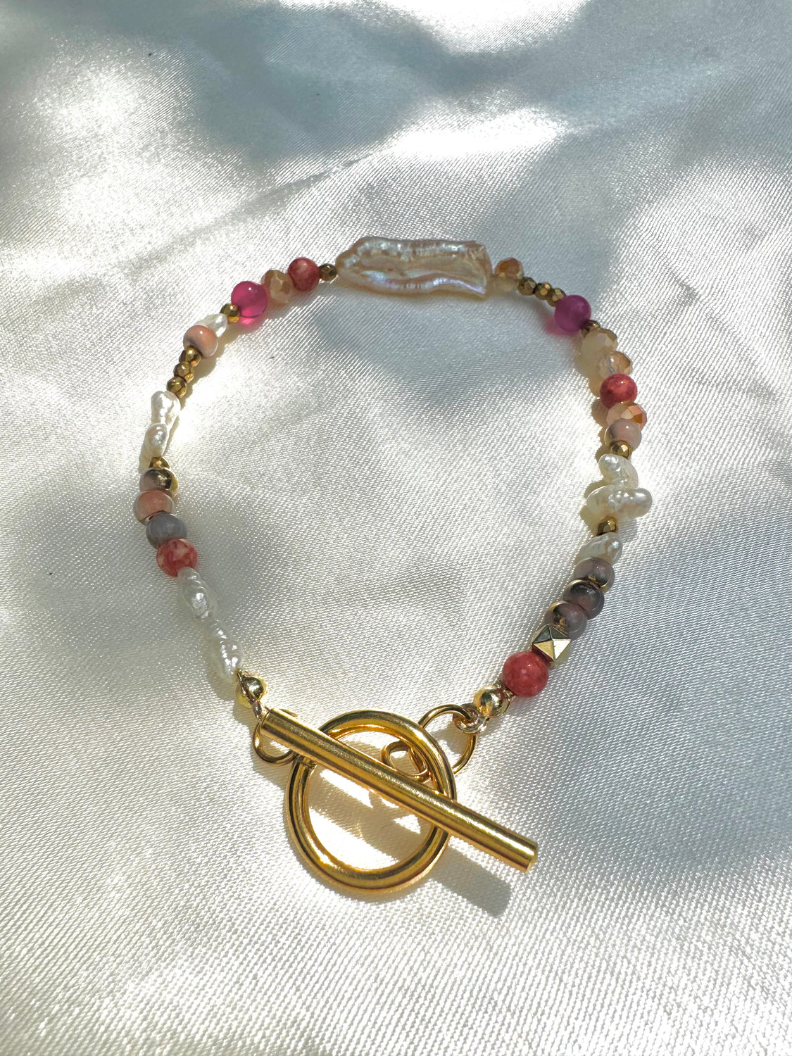Pink & Pearl Toggle Bracelet