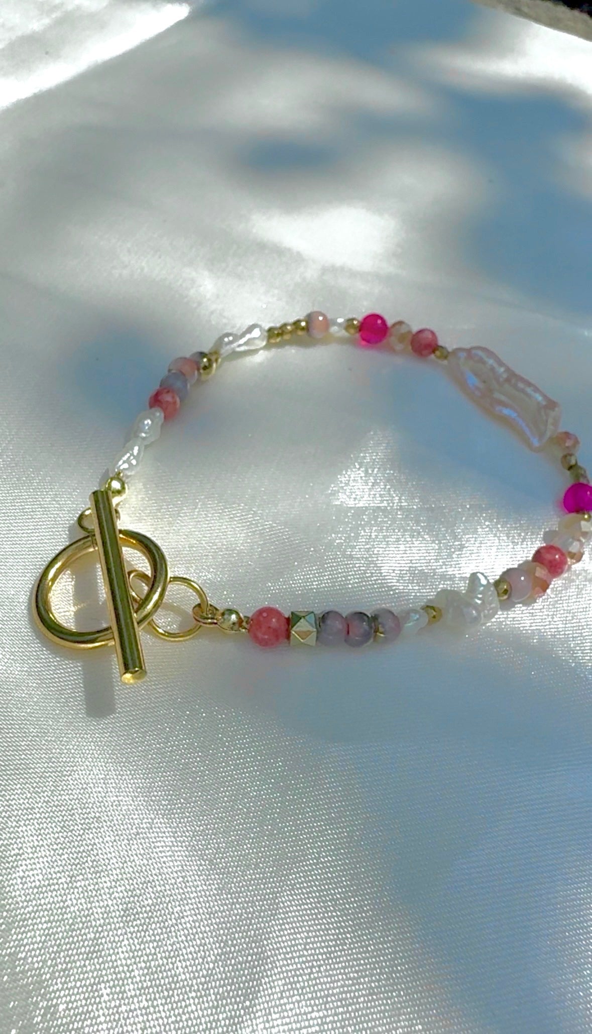 Pink & Pearl Toggle Bracelet