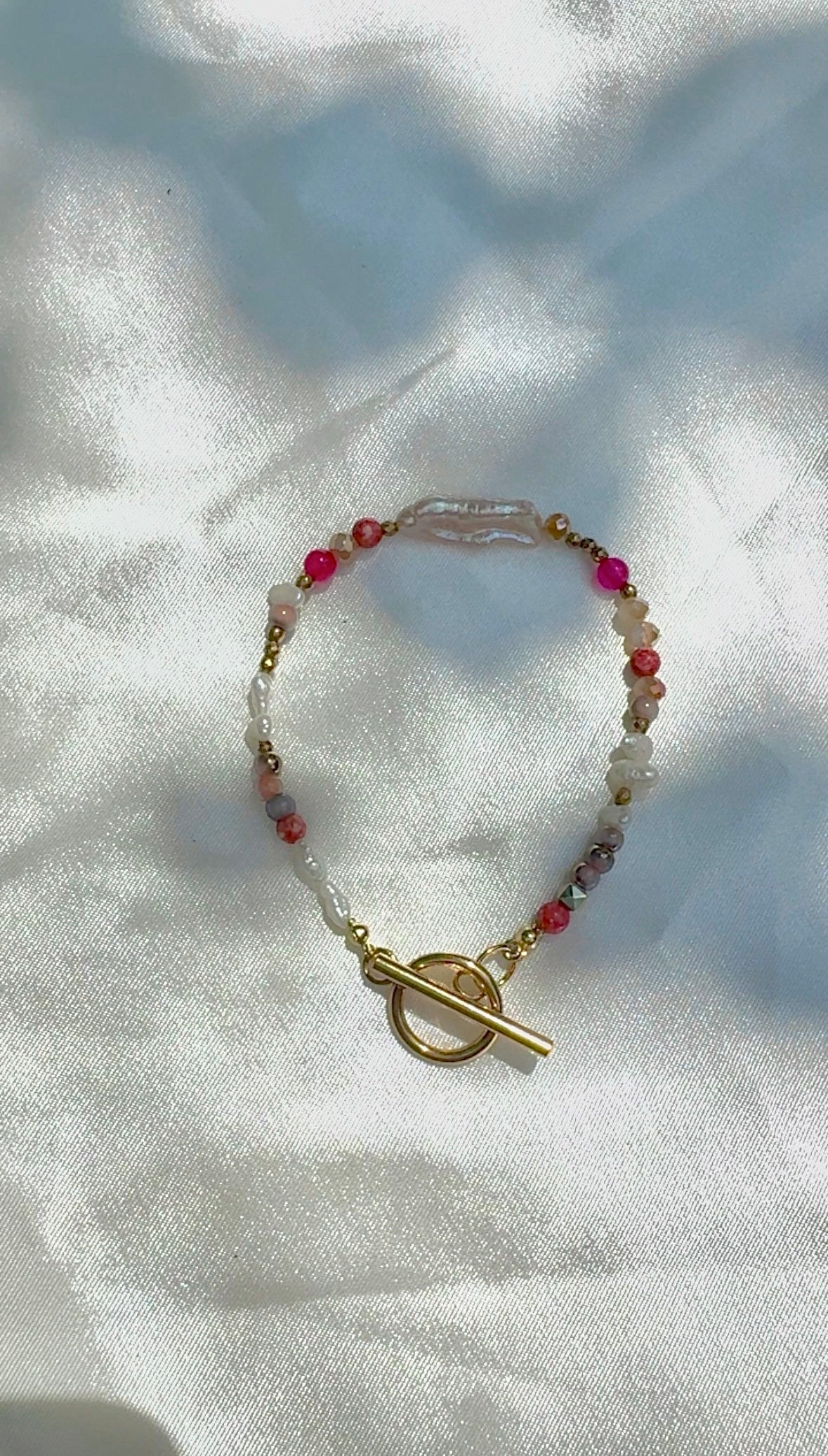 Pink & Pearl Toggle Bracelet