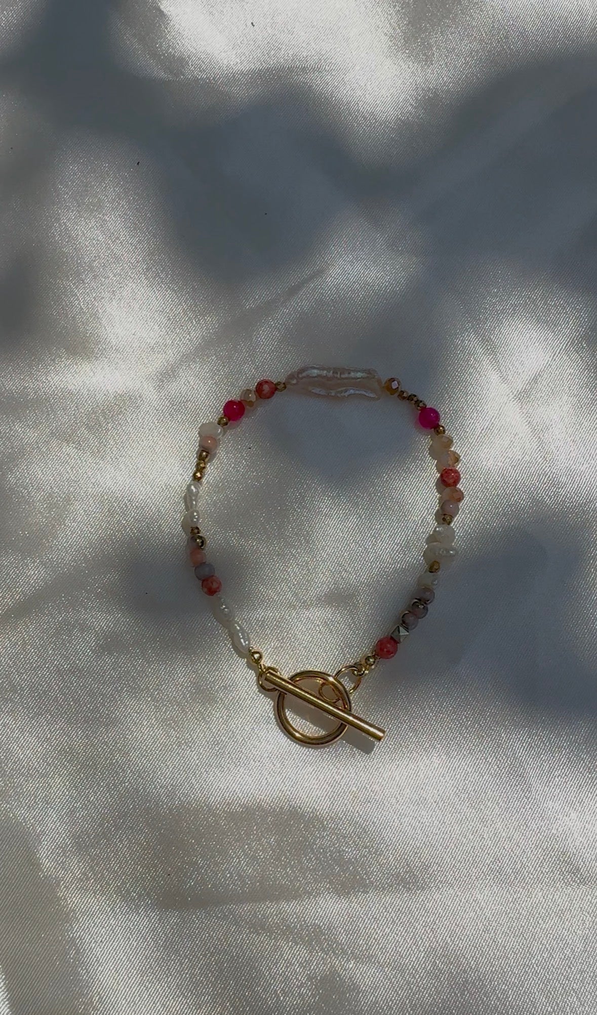 Pink & Pearl Toggle Bracelet